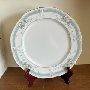 Noritake Ivory China Fairchild Dinner Plate Set of Three 3